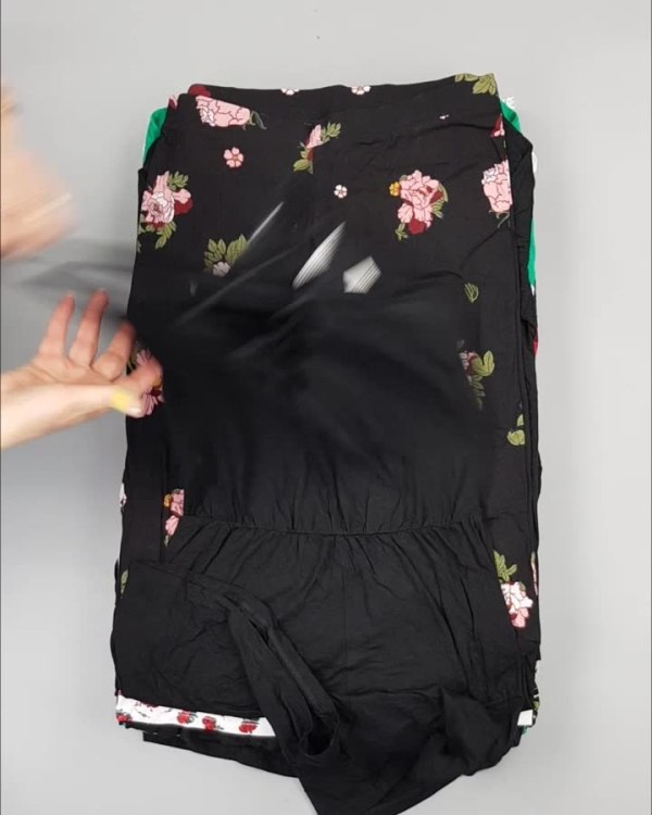 Фотография  926 - Летний микс CALZEDONIA, 50 шт, ЛОТ №4073 оптом в Калининграде и Калининградской области