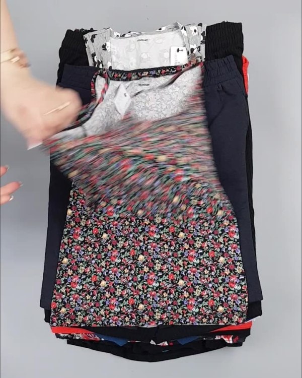 Фотография  856 - Летний микс CALZEDONIA, 50 шт, ЛОТ №4073 оптом в Калининграде и Калининградской области