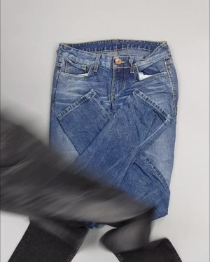 Фотография  966 - Джинсы Италия#20 шт, ЛОТ №4301 оптом в Калининграде и Калининградской области