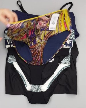 Фотография  803 - Купальники Chantelle#30 шт, ЛОТ №4410 оптом в Калининграде и Калининградской области