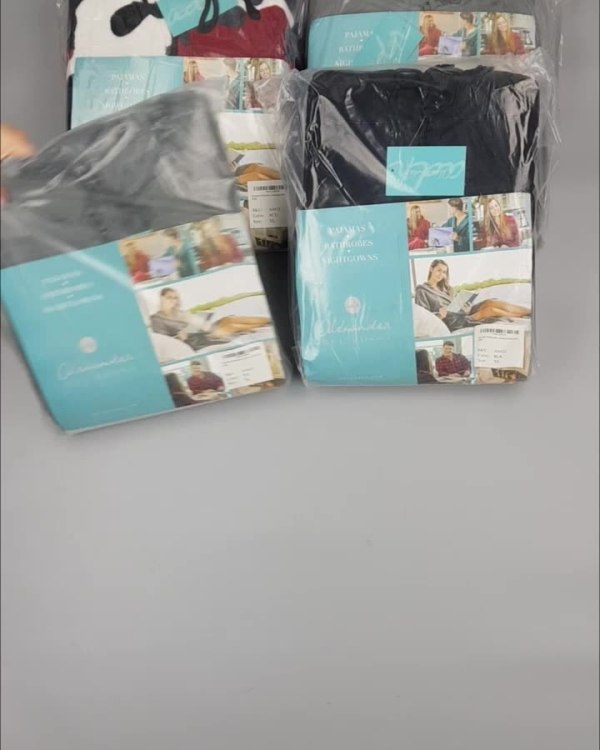 Фотография  936 - Халаты, комбинезоны (семейный) СТОК CAN#10 кг, ЛОТ №4452 оптом в Калининграде и Калининградской области