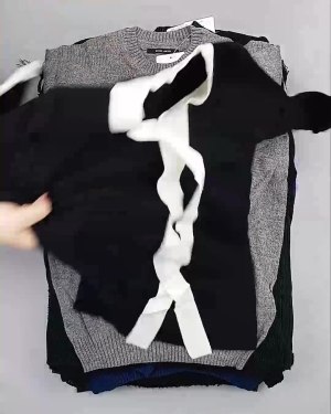 Фотография 189 - Джемпера Корея#20 шт, ЛОТ №5055 оптом в Калининграде и Калининградской области