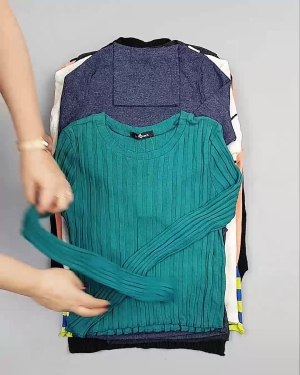 Фотография  816 - Джемпера легкие Корея#20 шт, ЛОТ №5081 оптом в Калининграде и Калининградской области