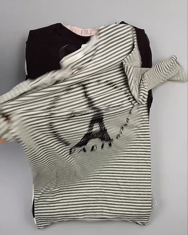 Фотография  559 - Джемпера легкие Корея#20 шт, ЛОТ №5082 оптом в Калининграде и Калининградской области