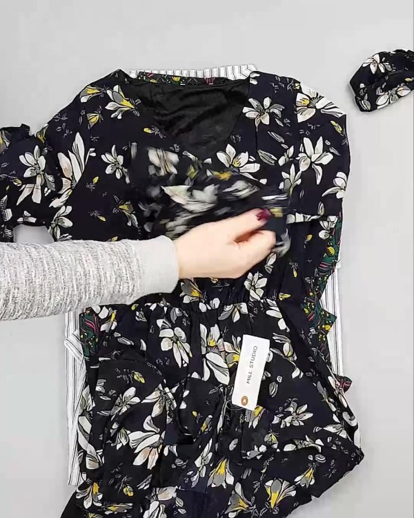 Фотография  496 - Платья Корея#20 шт, ЛОТ №5614 оптом в Калининграде и Калининградской области