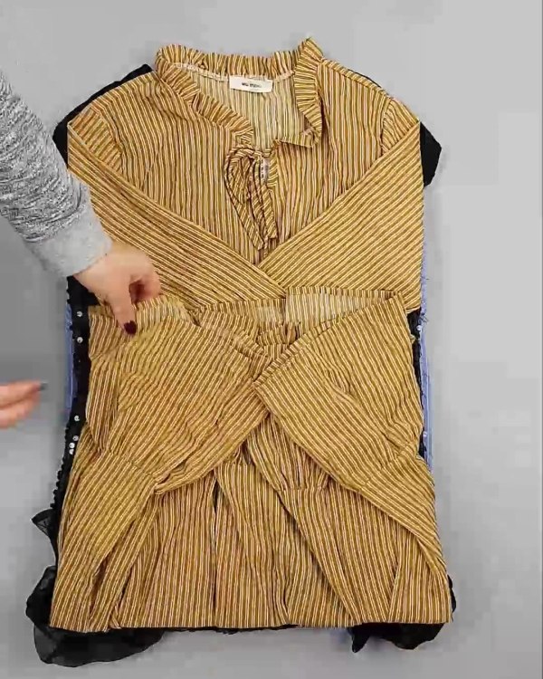 Фотография  918 - Платья Корея#20 шт, ЛОТ №5615 оптом в Калининграде и Калининградской области