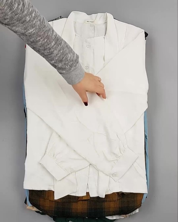 Фотография  565 - Блузки Корея#20 шт, ЛОТ №5622 оптом в Калининграде и Калининградской области