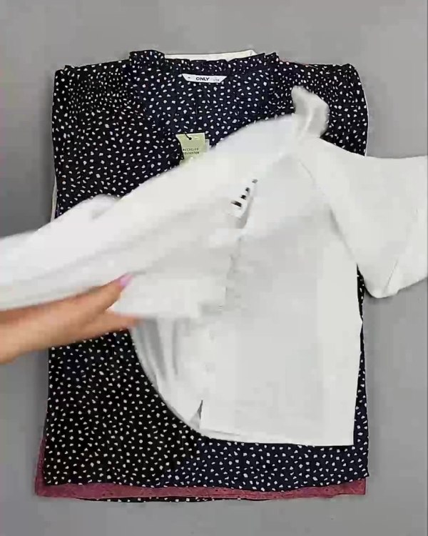 Фотография  711 - Блузки Bestseller 44#5 кг, ЛОТ №6082 оптом в Калининграде и Калининградской области