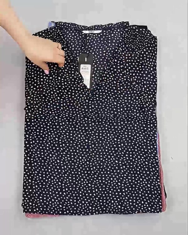 Фотография  701 - Блузки Bestseller 44#5 кг, ЛОТ №6084 оптом в Калининграде и Калининградской области