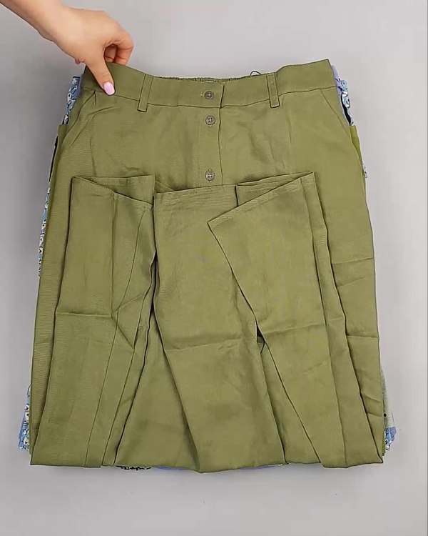 Фотография  443 - Юбки Bestseller 44#5 кг, ЛОТ №6119 оптом в Калининграде и Калининградской области