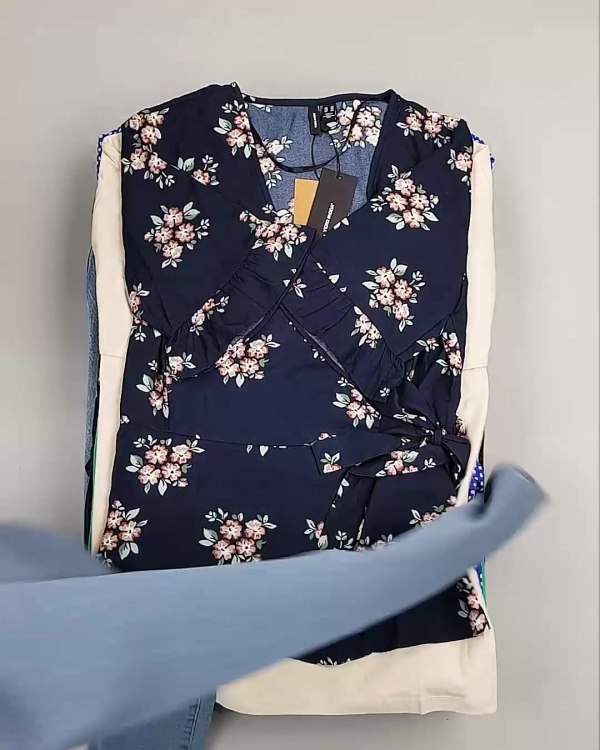 Фотография  362 - DK, Bestseller Summer mix#50 кг, ЛОТ №6186 оптом в Калининграде и Калининградской области