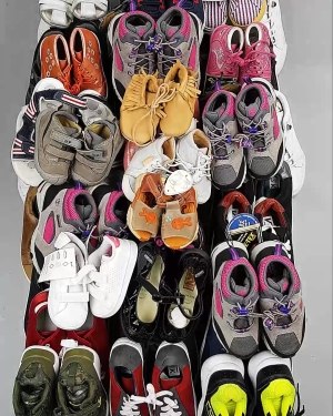 Фотография 342 - Обувь СТОК дети лето#15,4 кг, ЛОТ №6192 оптом в Калининграде и Калининградской области