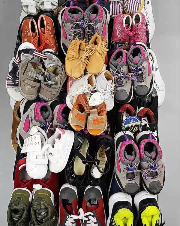 Фотография  411 - Обувь СТОК дети лето#15,4 кг, ЛОТ №6192 оптом в Калининграде и Калининградской области