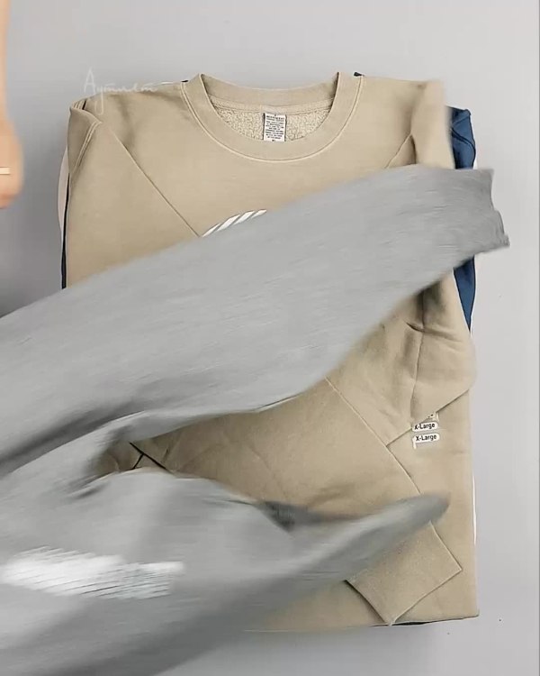 Фотография  760 - Толстовки СТОК CAN#15 кг, ЛОТ №6268 оптом в Калининграде и Калининградской области