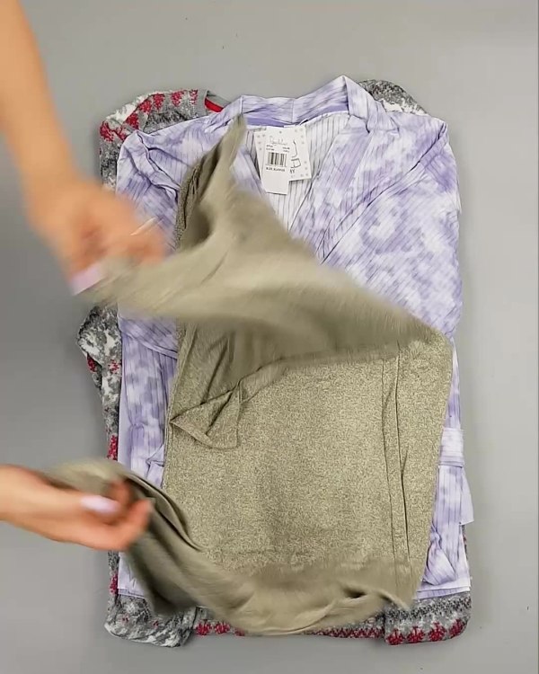 Фотография  639 - Домашняя одежда CAN#10 кг, ЛОТ №6482 оптом в Калининграде и Калининградской области