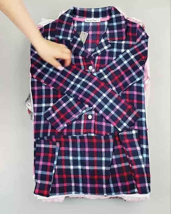 Фотография  156 - Домашняя одежда CAN#10 кг, ЛОТ №6482 оптом в Калининграде и Калининградской области