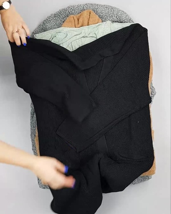 Фотография  312 - Кардиганы СТОК CAN#10 кг, ЛОТ №6887 оптом в Калининграде и Калининградской области