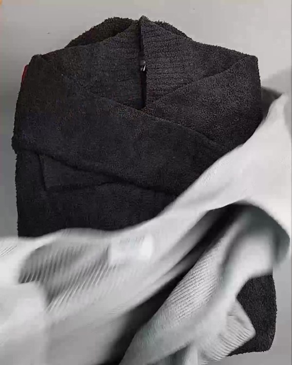 Фотография  976 - Кардиганы СТОК CAN#10 кг, ЛОТ №6888 оптом в Калининграде и Калининградской области