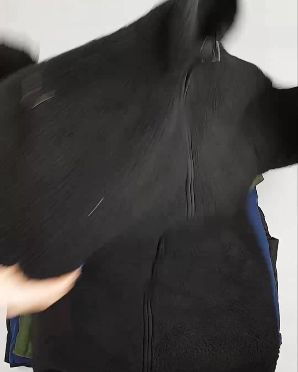 Фотография  300 - Верхняя одежда Дания#10,1 кг ЛОТ №6909 оптом в Калининграде и Калининградской области