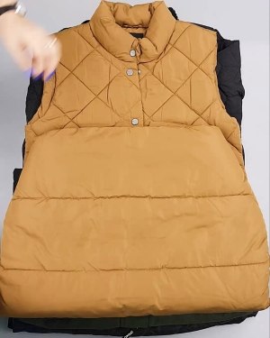 Фотография  855 - Верхняя одежда Дания#10,1 кг ЛОТ №6909 оптом в Калининграде и Калининградской области