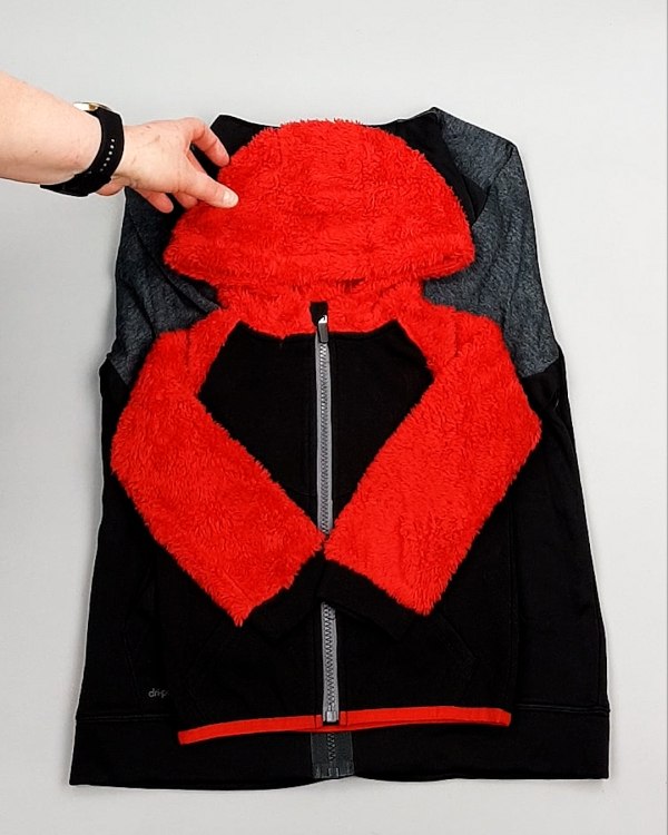 Фотография  914 - Спортивные костюмы дети CAN#6 кг оптом в Калининграде и Калининградской области