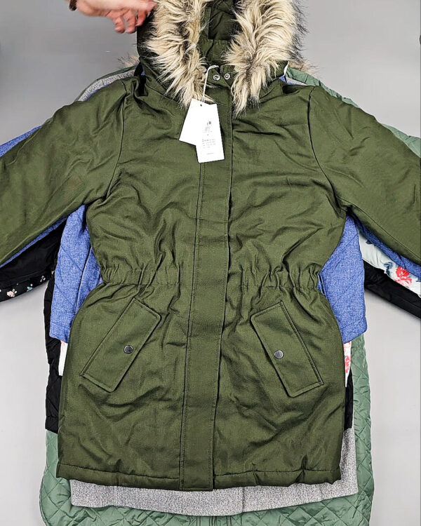 Фотография  886 - Верхняя одежда VILA#10 кг, ЛОТ №6823 оптом в Калининграде и Калининградской области