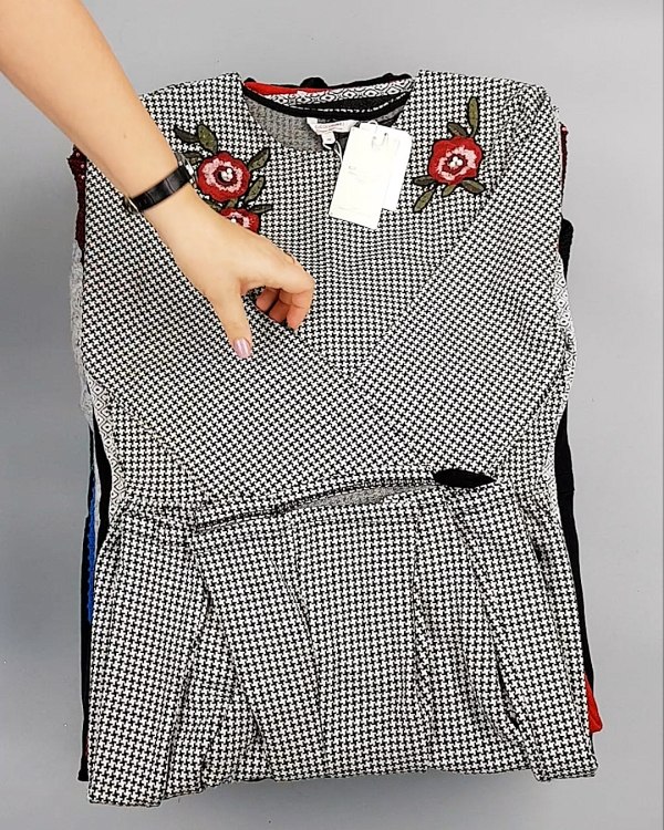 Фотография  202 - Cream Платья Winter#25 кг оптом в Калининграде и Калининградской области