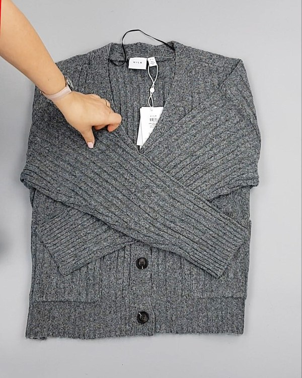 Фотография  909 - Кардиганы VILA W 104#7 кг, ЛОТ №7155 оптом в Калининграде и Калининградской области