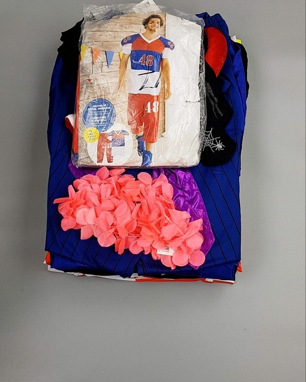 Фотография  823 - Карнавал mix#5 кг, ЛОТ №7092 оптом в Калининграде и Калининградской области