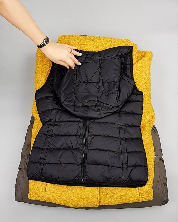 Фотография  901 - Верхняя одежда ONLY 104#10 кг, ЛОТ №7194 оптом в Калининграде и Калининградской области