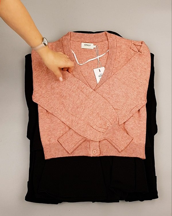 Фотография  109 - ONLY Winter mix 104#15 кг, ЛОТ №7182 оптом в Калининграде и Калининградской области