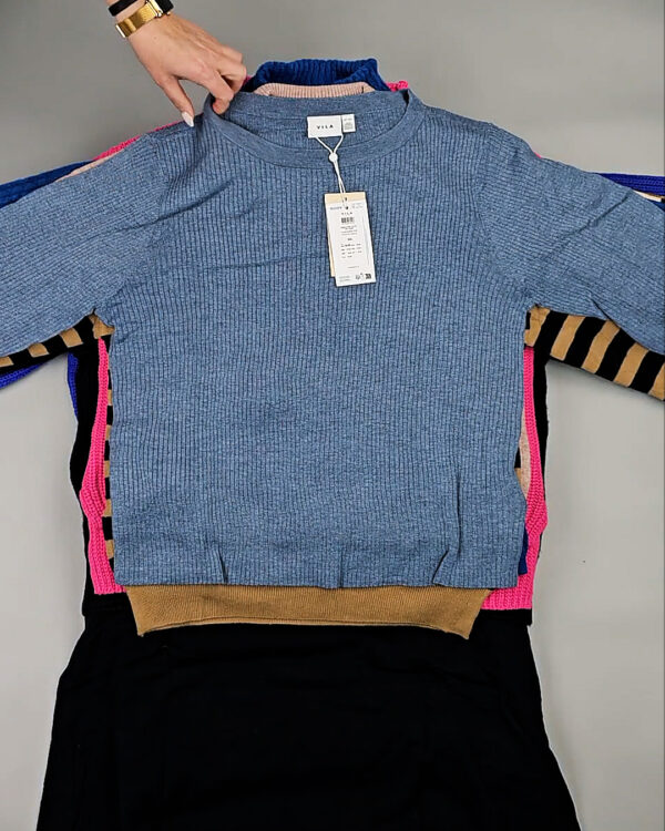 Фотография  649 - Джемпера Bestseller 104#7 кг, ЛОТ СТ-10040 оптом в Калининграде и Калининградской области