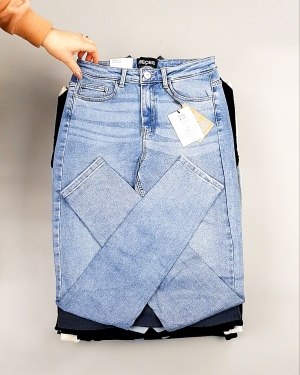 Фотография  661 - PIECES Winter mix 104#15 кг, ЛОТ №7379 оптом в Калининграде и Калининградской области