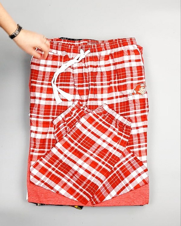 Фотография  321 - Домашняя одежда CAN 104#10 кг, ЛОТ №7328 оптом в Калининграде и Калининградской области