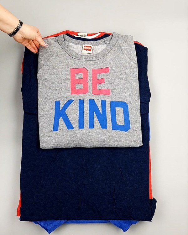 Фотография  930 - HOMAGE CAN 084#10 кг, ЛОТ №7500 оптом в Калининграде и Калининградской области