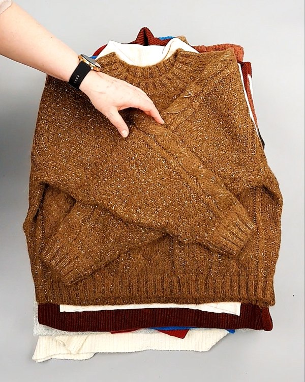 Фотография  534 - Джемпера СТОК CAN 084#7 кг, ЛОТ №7651 оптом в Калининграде и Калининградской области