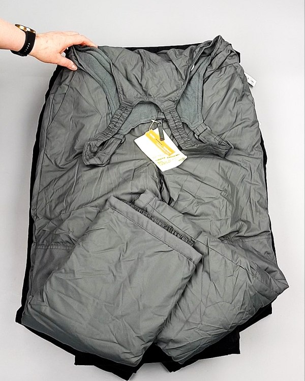 Фотография  917 - Штаны горнолыжные м/ж AMAZON 015#5,45 кг, ЛОТ №7787 оптом в Калининграде и Калининградской области