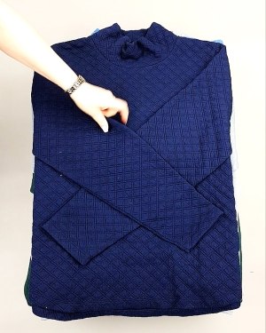 Фотография  213 - SWEATSHIRT CAN 084#10 кг, ЛОТ №7617 оптом в Калининграде и Калининградской области