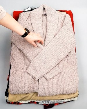 Фотография  631 - Кардиганы СТОК CAN 084#7 кг, ЛОТ №7672 оптом в Калининграде и Калининградской области