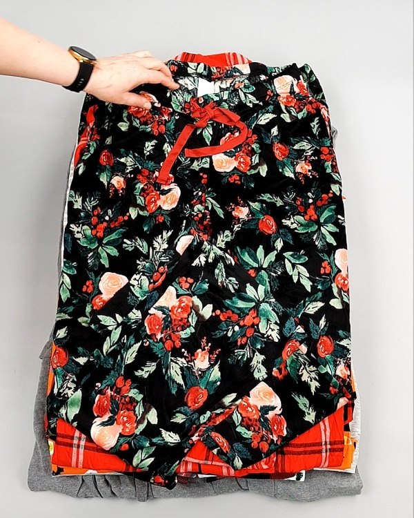 Фотография  857 - Домашняя одежда м/ж AMAZON 015#7 кг, ЛОТ №7782 оптом в Калининграде и Калининградской области