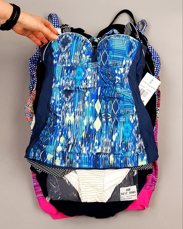 Фотография  117 - Купальники СТОК CAN 124#5 кг, ЛОТ №7688 оптом в Калининграде и Калининградской области