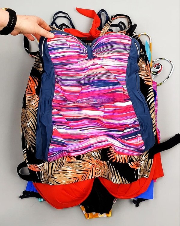 Фотография  321 - Купальники СТОК CAN 124#5 кг, ЛОТ №7686 оптом в Калининграде и Калининградской области