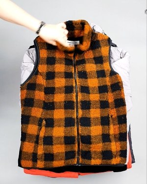 Фотография  832 - Верхняя одежда AMAZON жен 015#10 кг, ЛОТ №7712 оптом в Калининграде и Калининградской области