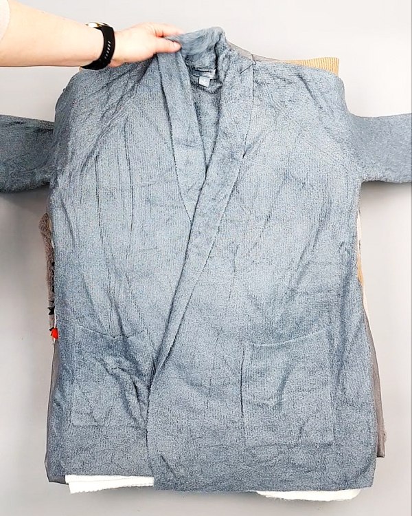 Фотография  866 - Кардиганы СТОК CAN 084#7 кг, ЛОТ №7673 оптом в Калининграде и Калининградской области