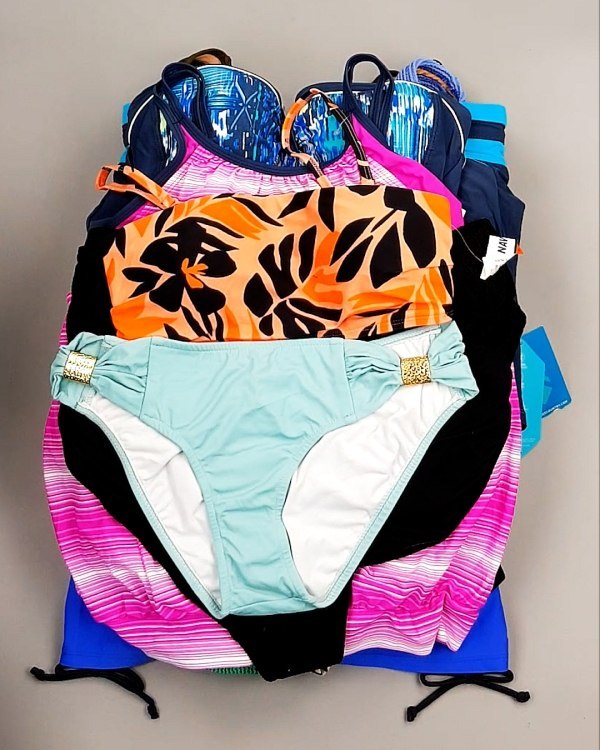 Фотография  299 - Купальники СТОК CAN 124#5 кг, ЛОТ №7689 оптом в Калининграде и Калининградской области