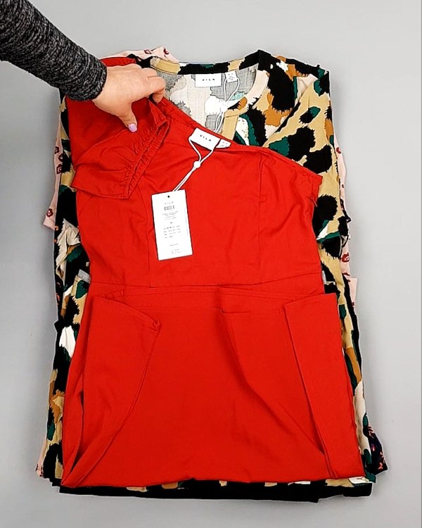 Фотография  160 - Платья VILA Summer 104#5 кг, ЛОТ №7833 оптом в Калининграде и Калининградской области