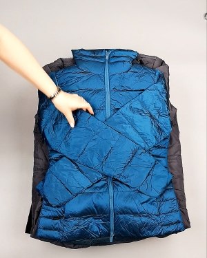 Фотография 956 - Верхняя одежда AMAZON жен 015#10 кг, ЛОТ №7712 оптом в Калининграде и Калининградской области