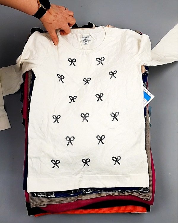 Фотография  969 - Джемпера легкие СТОК CAN 084#7 кг, ЛОТ №7633 оптом в Калининграде и Калининградской области