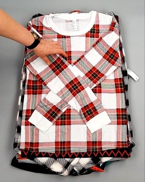 Фотография  939 - Домашняя одежда м/ж AMAZON 015#7 кг, ЛОТ №7783 оптом в Калининграде и Калининградской области