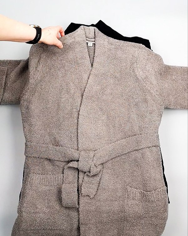 Фотография  321 - Кардиганы СТОК CAN 084#7 кг, ЛОТ №7671 оптом в Калининграде и Калининградской области